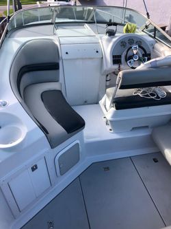 Bote chris craft 2 motores evinrudes.aire acondicionado .listo para navegar