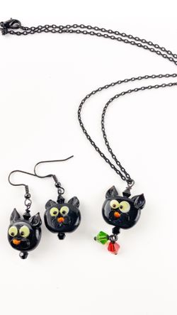 New handmade Halloween black cat earrings and necklace set