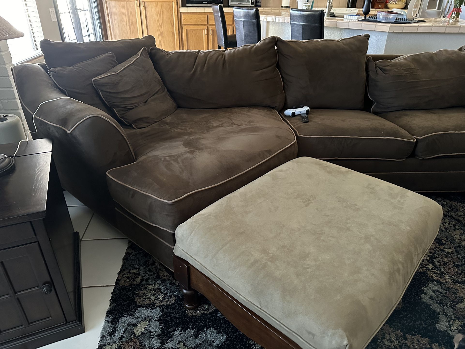 Brown suede couches w/pull out bed