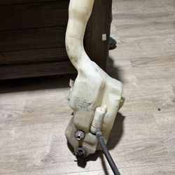 2006-2010 Chrysler 300 Windshield Washer Fluid Reservoir Bottle Oem 