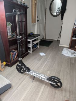 Large kick scooter