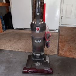 Hoover Wind Tunnel Plus.  Pet