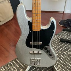 Squire Jazz Bass, Heavily Modded