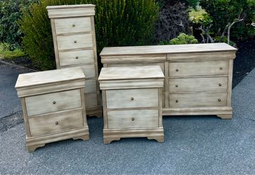 Two Dressers & Two Nightstands DELIVERY AVAILABLE