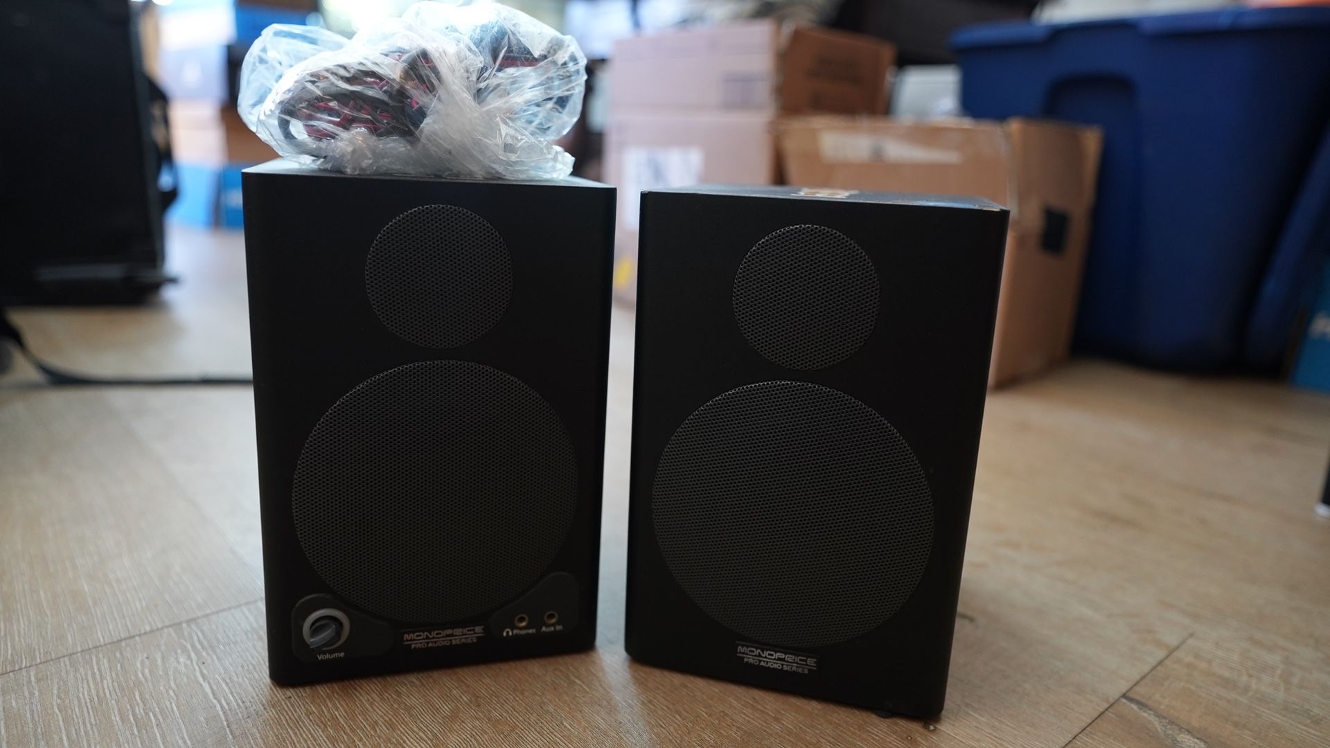 Moniprice 3-Inch Powered Portable Monitor Speakers