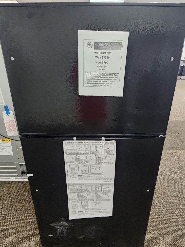 21.1 cu. ft. Top Freezer Refrigerator in Black, ENERGY STAR