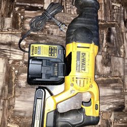 Dewalt 20 Volt Saw Zall One Battery And Charger 