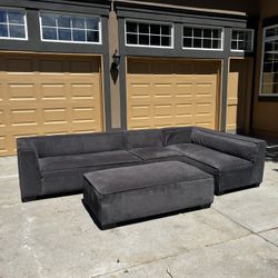 FREE DELIVERY-Grey Sectional Sofa With Ottoman!!