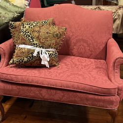 Coral Settee
