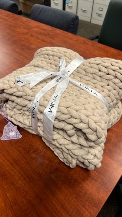 YnM Cotton Weighted Blanket, Handmade Chunky Knitted Design, Soft and Cozy, Temperature Regulating and Breathable, Machine Washable Throw for Sleep or