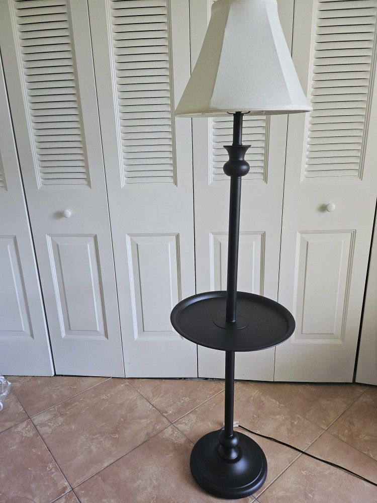 Table With Lamp