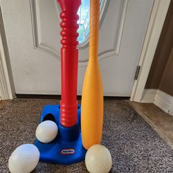 - Little Tikes TotSports T-Ball Set