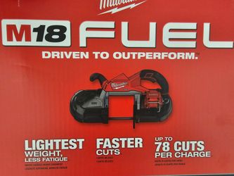 Milwaukee M18 Deep cut band saw