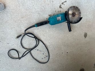 Used Makita angle grinder 7”