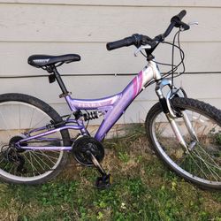 NEXT TIARA BIKE