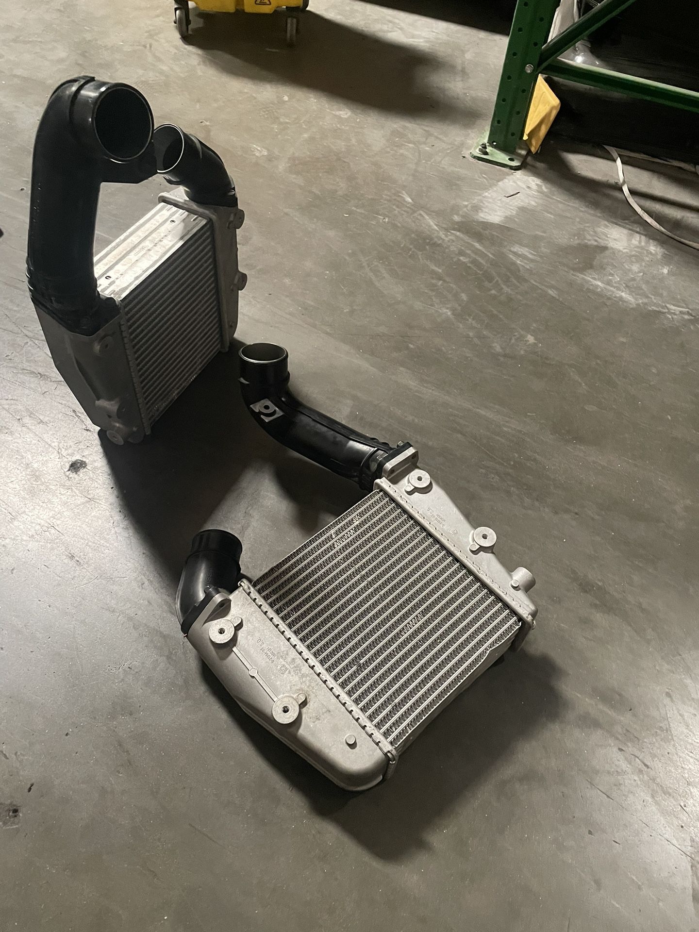 Nissian Gtr R35 Oem Intercoolers