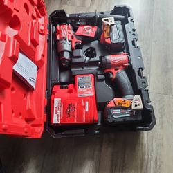 Milwaukee M18 Combo Kit 2-tool (3697-22)