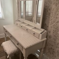 Vintage Vanity for sale $250