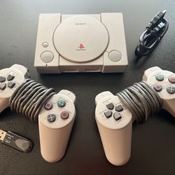 PLAYSTATION CLASSIC & USB WITH ADDITIONAL GAMES BUNDLE