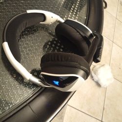 Surround Sound Headphones Corsair  42 Inch Smart TV Seiki Comes With Fire Stick $75