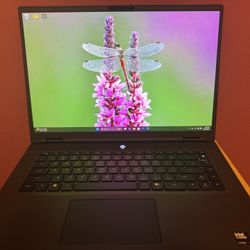 Alienware m16 R2 Gaming Laptop – i9, RTX 4060, 64GB RAM, 2TB SSD – Like New + Box 