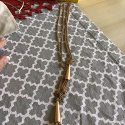 Kendra Scott Rose Gold Necklace 