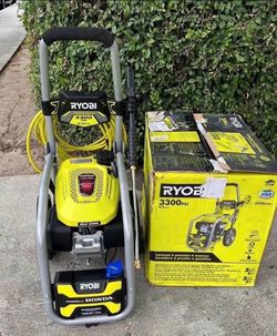 RYOBI 3300 PSI 2.5 GPM Cold Water Gas Pressure Washer with Honda GCV200 Engine