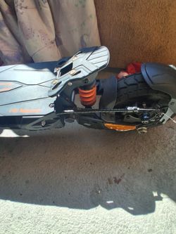 Electric scooter