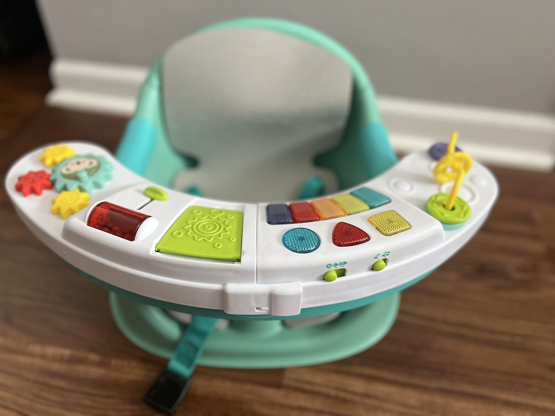 Infantino Booster Seat