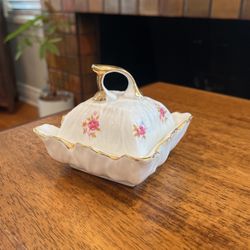 Elizabethan Fine Bone China Sugar Bowl