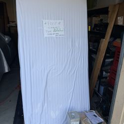 Simmons Twin Box Spring 