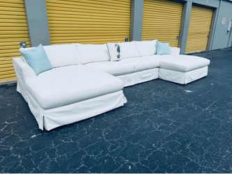 Stunning High End Arhaus Coastal Dual Chaise Sectional Sofa