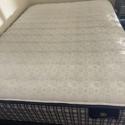 Full Size Mattress And Boxspring 