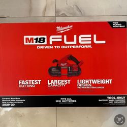 Milwaukee New Compact Band Saw M18 Fuel
