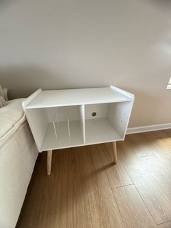 White record player stand