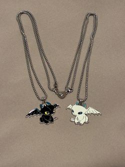 Night Fury & Light Fury Necklace Set of 2