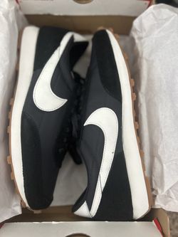 Brand New Woman's Daybreak Black