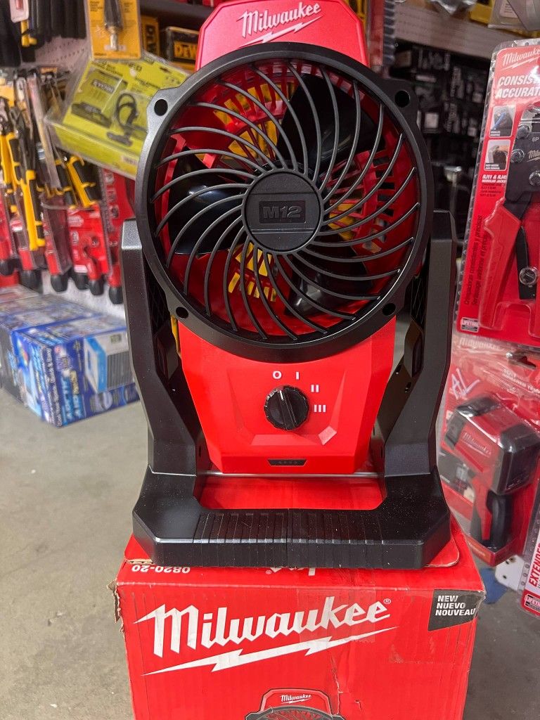 Milwaukee M12 Mounting Fan Tool-Only
