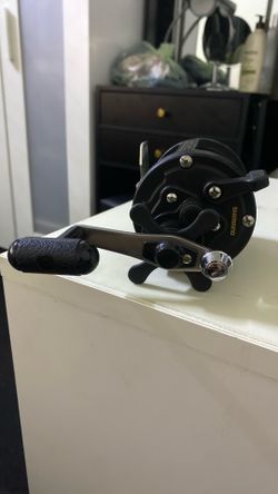 Shimano TR 200-G Fishing Reel
