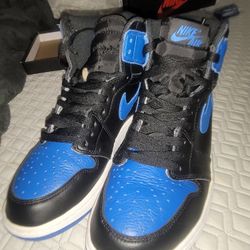 
Air Jordan 1 Retro High OG 'Royal' 2017