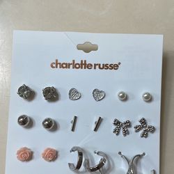 Charlotte Russe Earrings ❤️