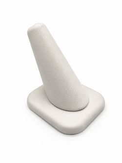 100 White Ring Display Cones | Jewelry Store Liquidation