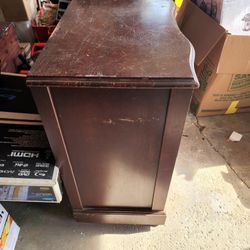 Credenza/small Dresser Mahogany 