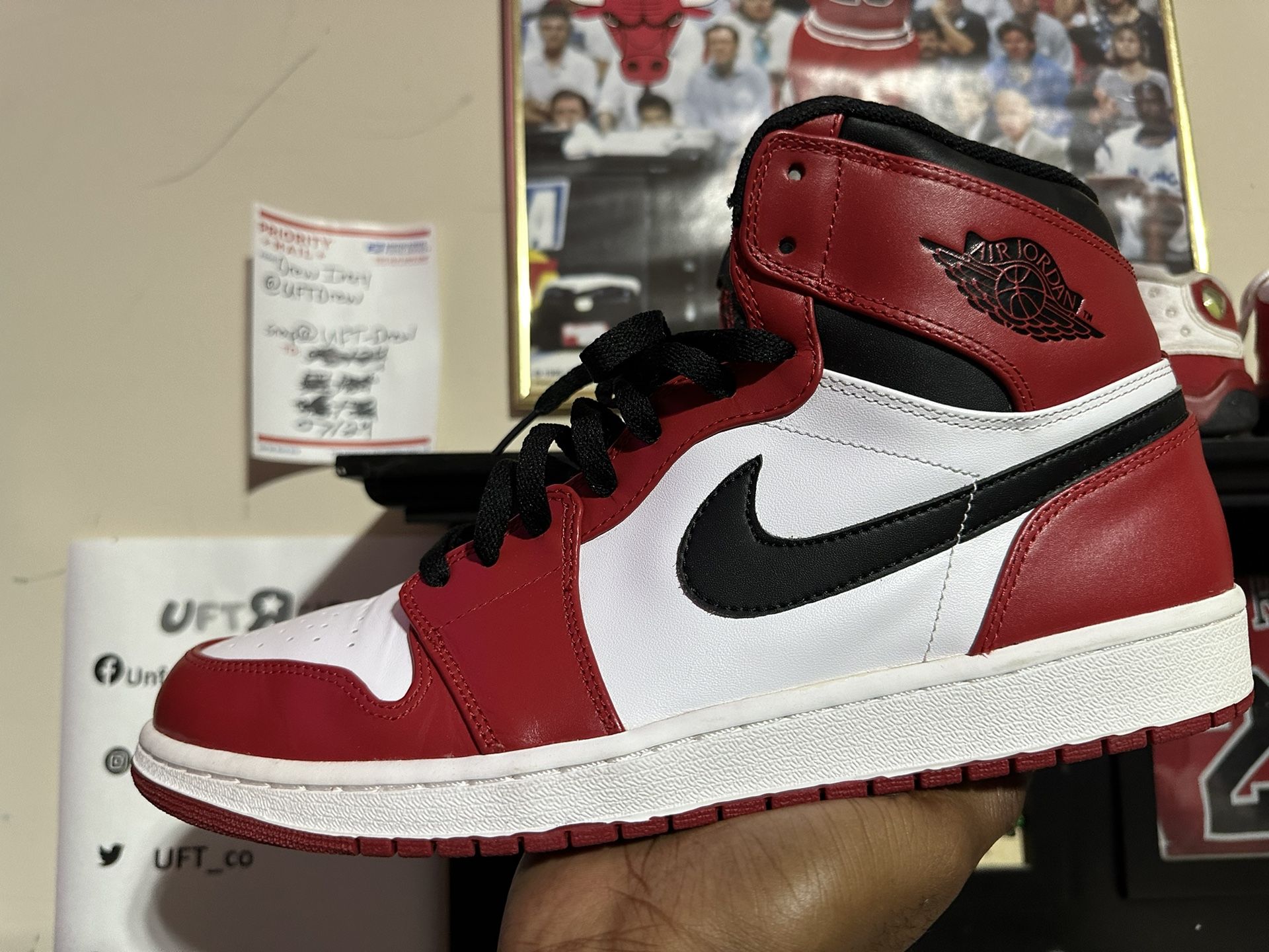 Nike Air Jordan Retro 1 High Chicago 2013 Size 13