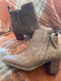 Tan Double Zip Ankle Booties Women’s 9