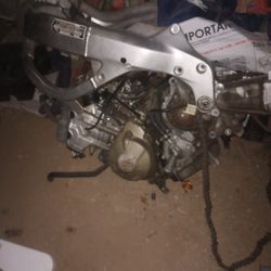 Honda  600 Cvr Frame And Engine 
