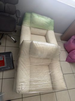 2 love seats