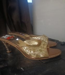 Womens Heels/Sandals/Shoes