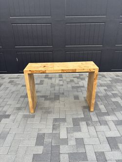 Entry Way Table