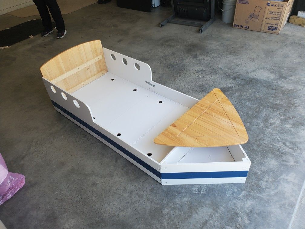 Toddler Bed (Mattress Not Included)